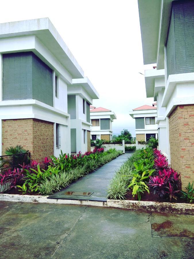 Parishreya Holiday Home Lonavala Esterno foto