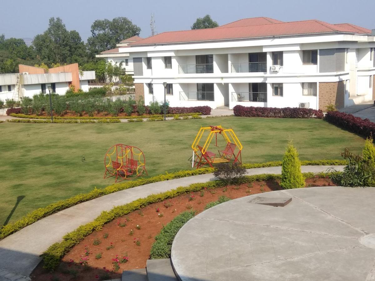 Parishreya Holiday Home Lonavala Esterno foto